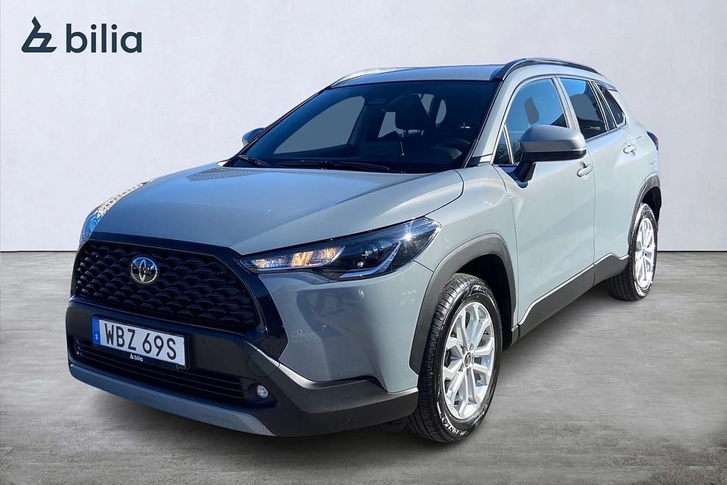 Toyota Corolla Cross 1,8 Hybrid Active Plus Döda Vinkelva...