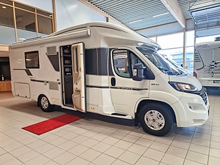 Husbil-halvintegrerad Adria MATRIX PLUS 670 SLT 2 av 27