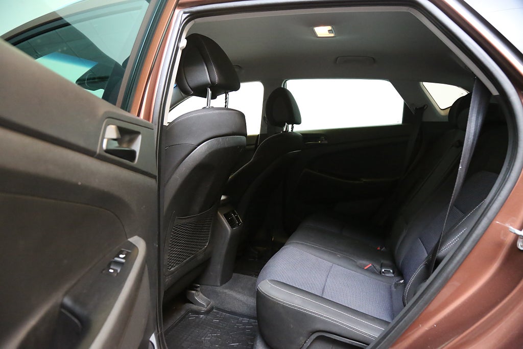 Hyundai Tucson 1,6 T-GDI 177hk MOVE! 4WD Aut Navi Kamera 19" 2018