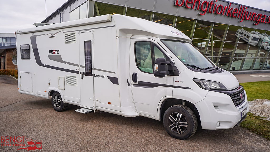 Pilote P 740 GJ | Låga enkelsängar | Automat | AC x2