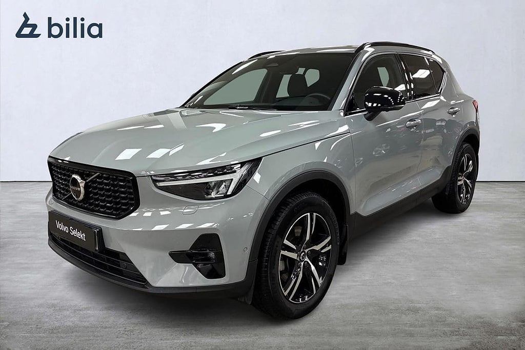 Volvo XC40 B3 FWD Bensin Plus Dark DRAG I 360° I Klimatpaket