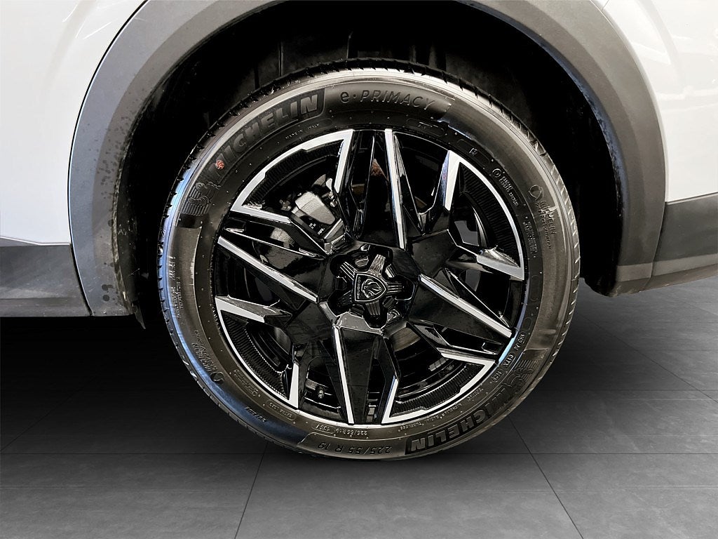 Bild på Peugeot 5008 GT Hybrid 145hk Aut - NYA VINTERHJUL INGÅR!