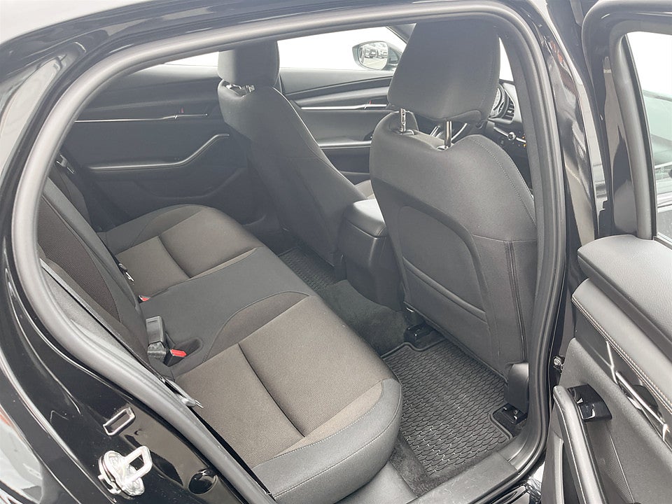 Bild på Mazda 3 Sky 2.0 SKYACTIV-G M 150hk Aut B-KAMERA CARPLAY