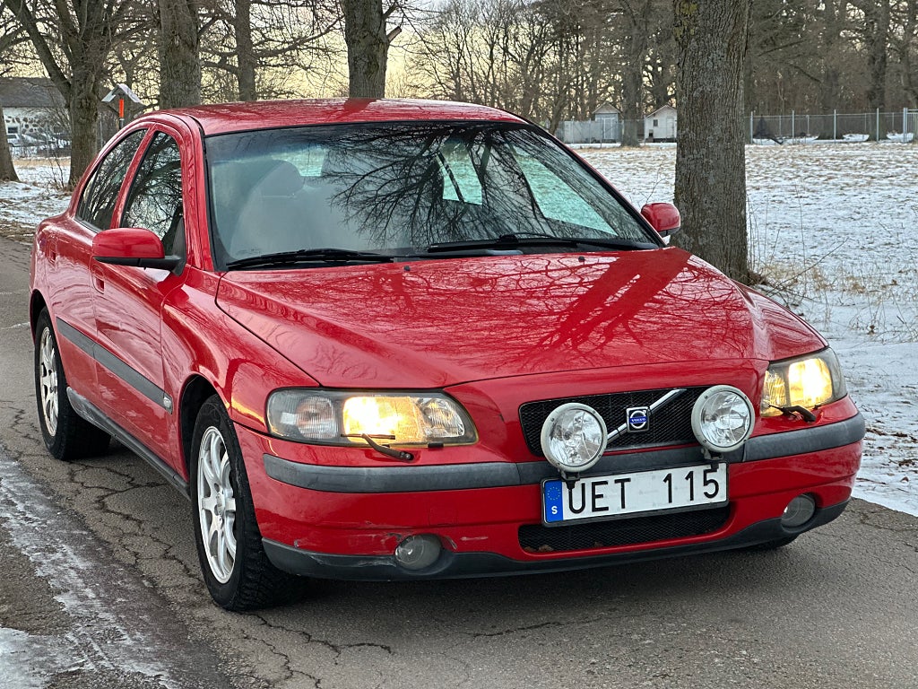 Volvo S60 2.5T Business 210hk, Svensksåld, Dragkrok, Ny servad
