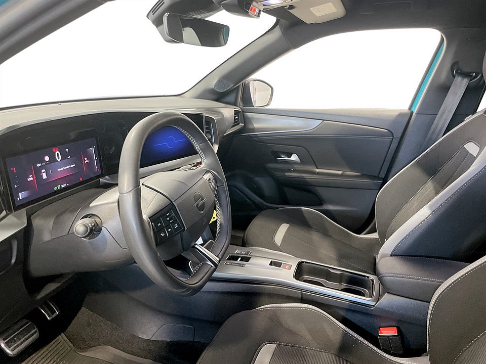 Bild på Opel Mokka GS 1.2 Turbo 130hk Aut PADDLAR B-KAMERA CARPLAY