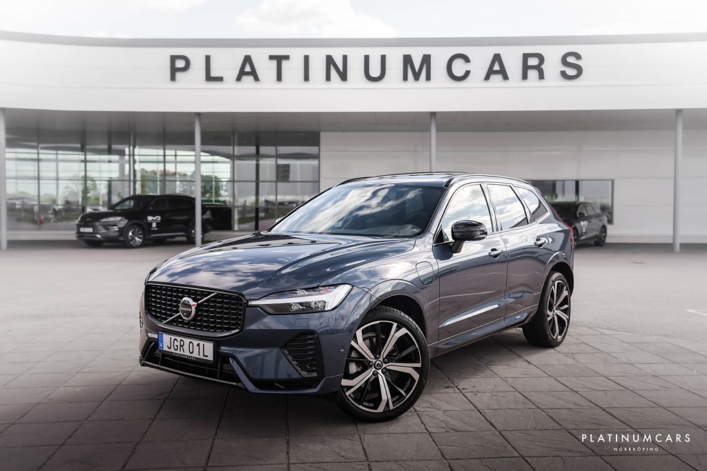 Volvo XC60 II Recharge T6 AWD Plus Dark Edition / LEASEBAR