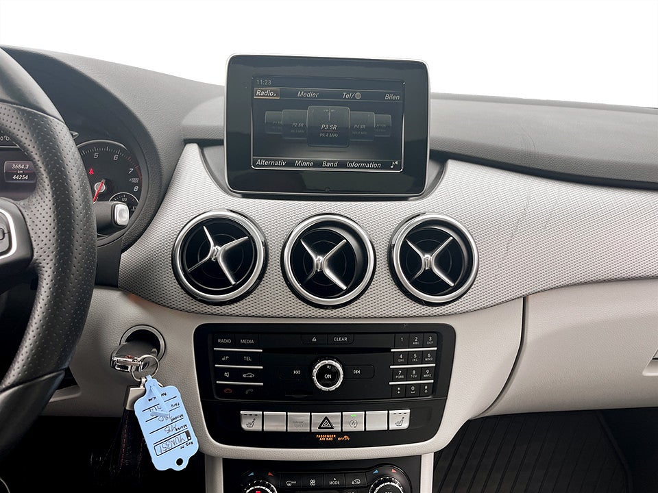 Bild på Mercedes-Benz B Urban 7G-DCT 122hk Aut B-KAMERA PANO