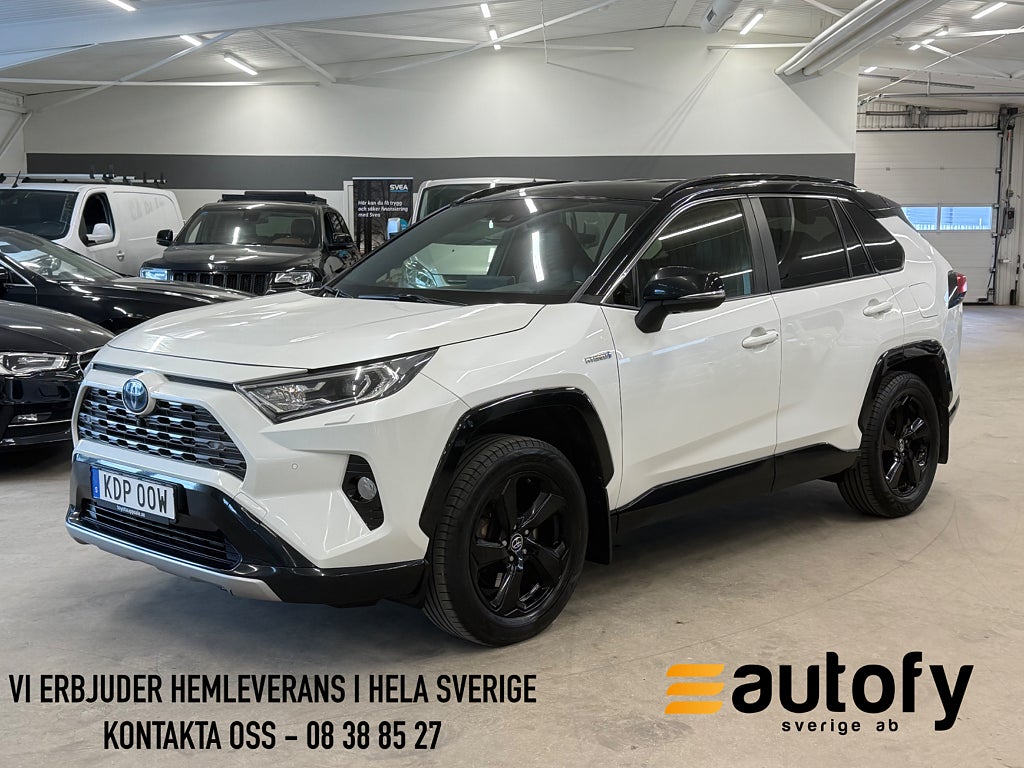 Toyota RAV4 Hybrid AWD-i E-CVT STYLE DRAGKROK NAVI EU6
