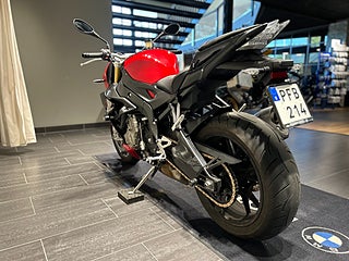 BMW S1000R / 3,45% Ränta! / Akrapovic / Dynamic /Farthållare / Värme