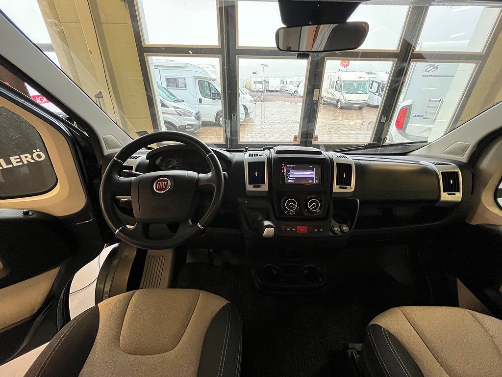 Elnagh Baron 22  / Automat / AC bodel / 7 bältad / B-körkort - Elnagh