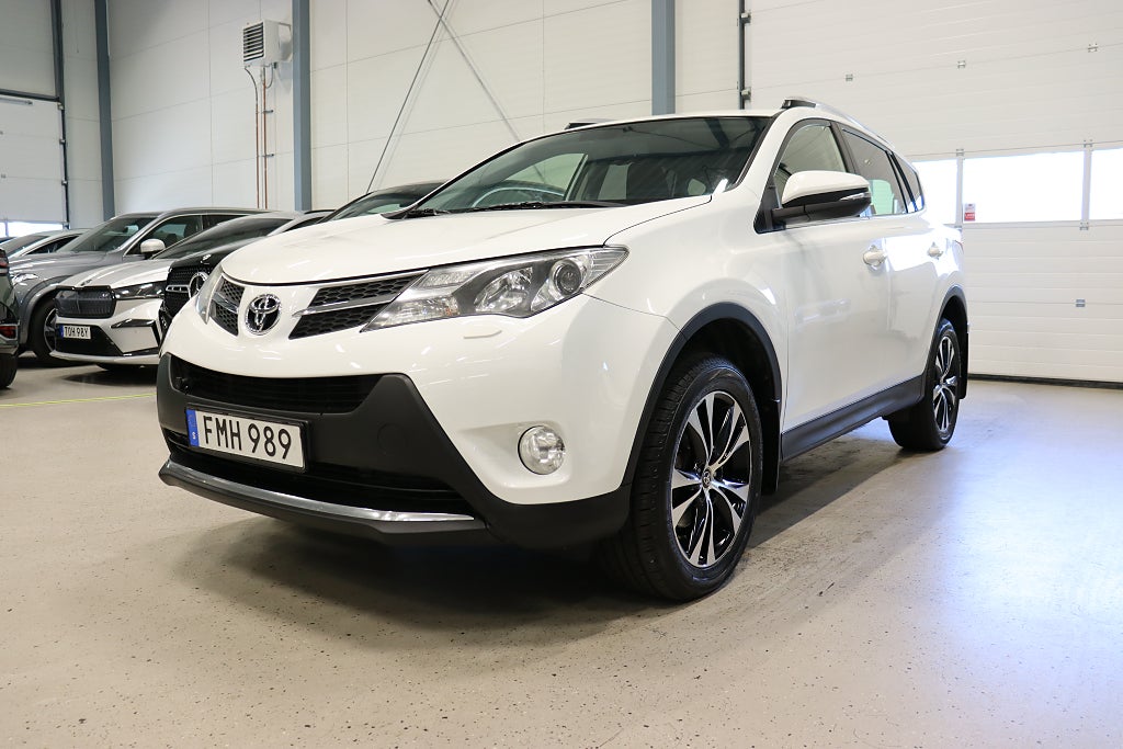 Toyota RAV4 2.2 D-4D AWD Drag B-Kamera Keyless M-värmare 150hk