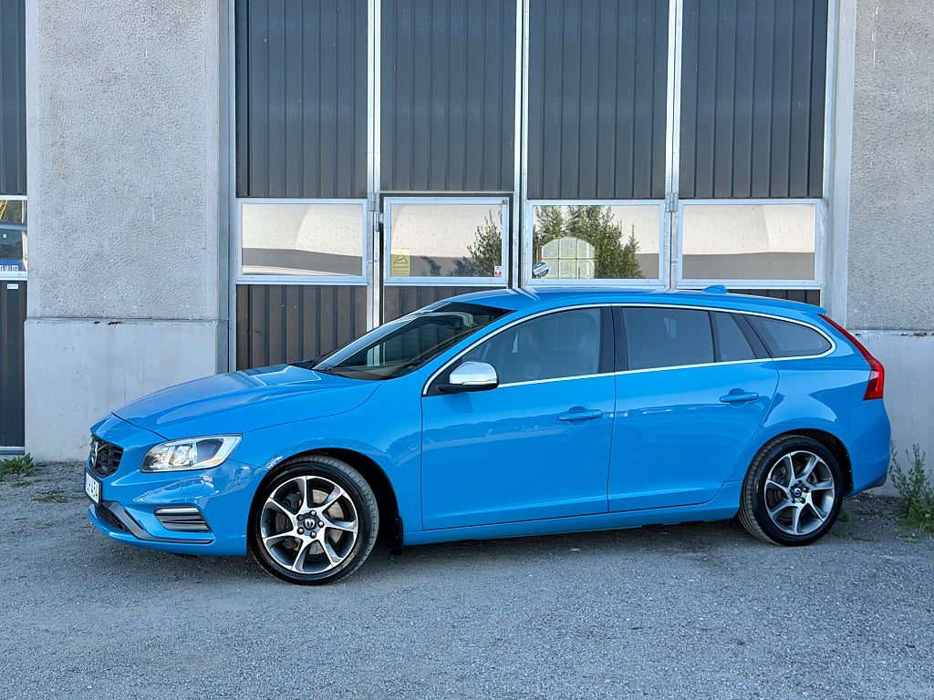 Volvo V60 D5 AWD 230HK R-Design Värmare Polestar optimering Drag 