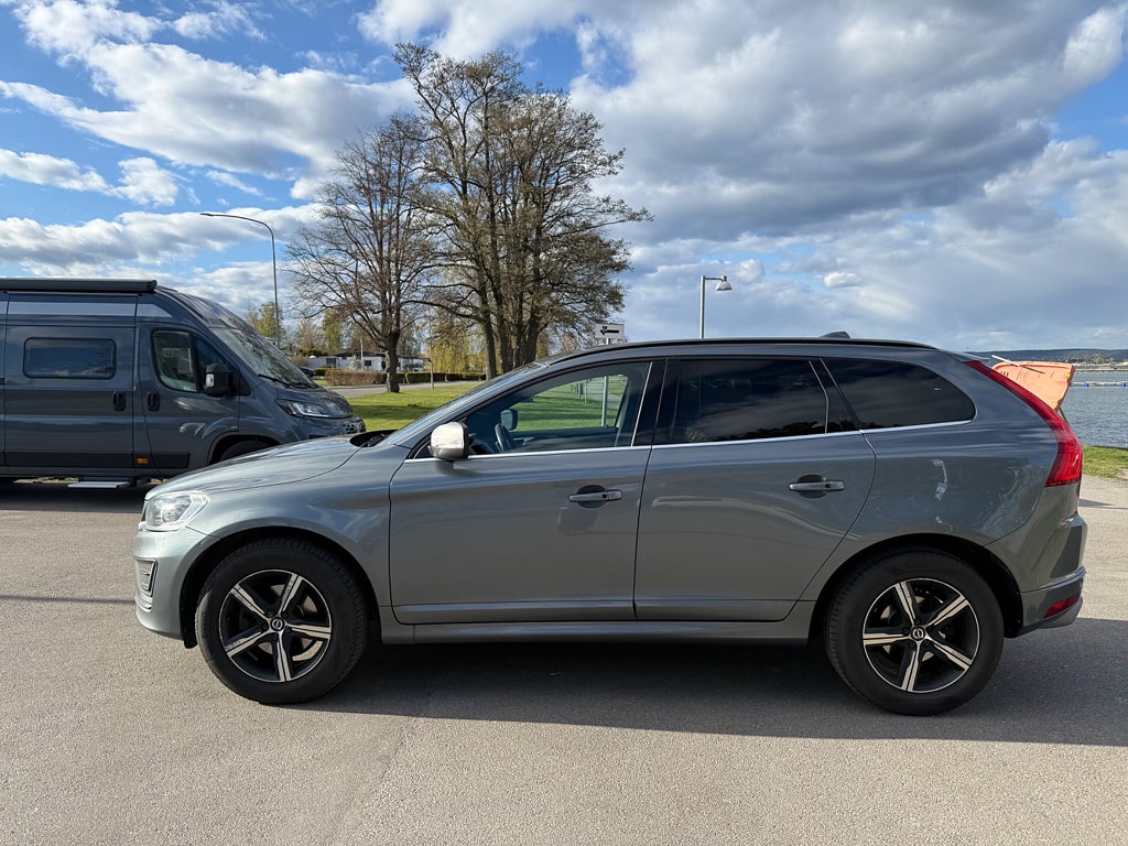 Volvo XC60 D4 AWD classic Geartronic R-Design  panorama 