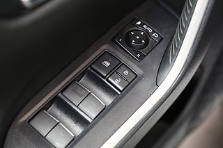 SUV Toyota RAV4 12 av 25