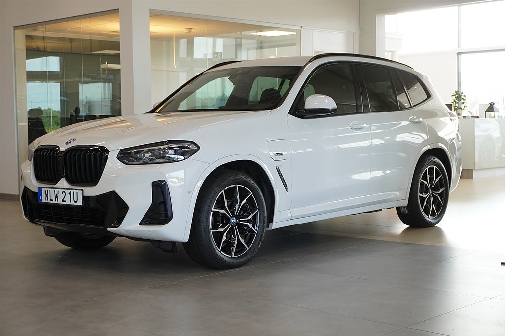 BMW X3 xDrive30e 3,65% ränta xDrive 30e M-Sport Drag Sportstolar HiFi