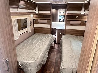 Husbil-integrerad Kabe TM IMPERIAL 910 T 20 av 38