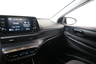 Halvkombi Hyundai i20 8 av 15