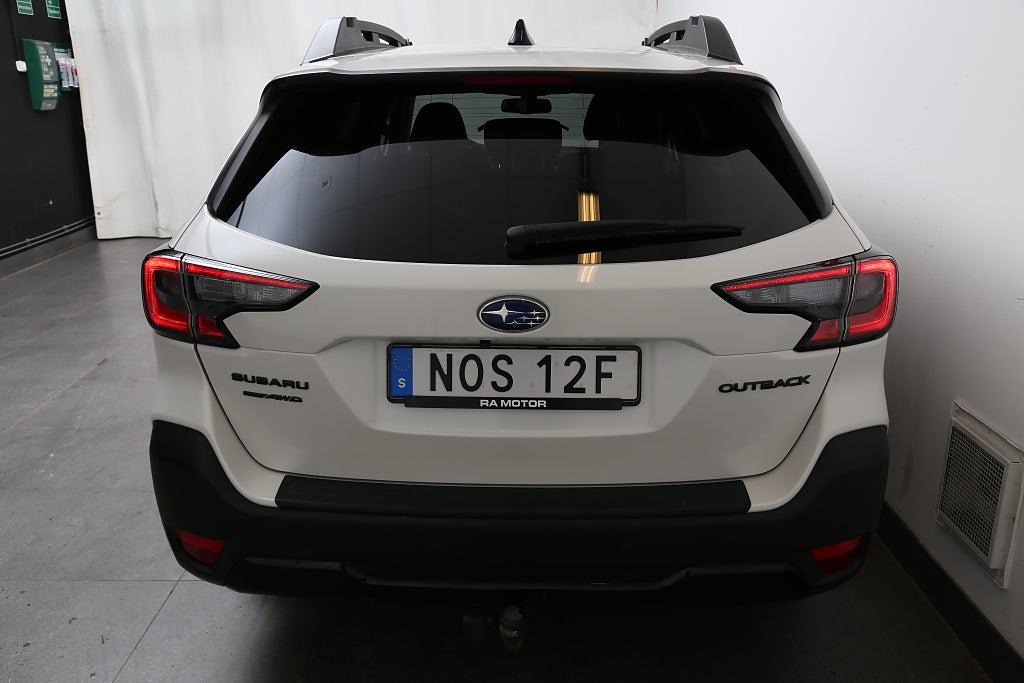 Subaru Outback 2,5i XFuel Field AWD Aut Bränslevärmare Drag 2024