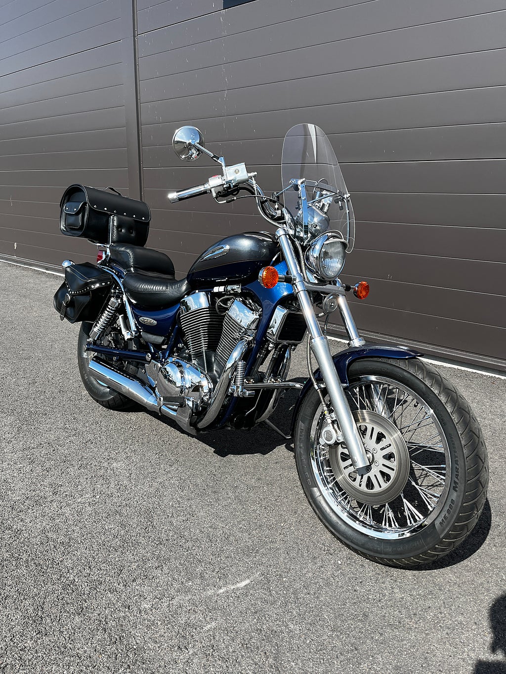 Suzuki Cycles Intruder VS1400 