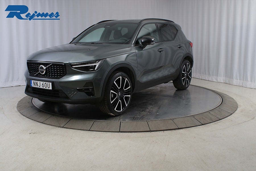 Volvo XC40 B3 FWD Bensin Plus Dark