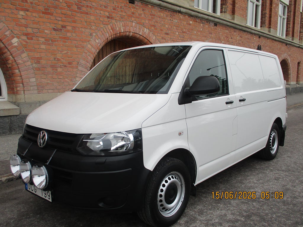Volkswagen Transporter T30 2.0 TDI BMT Euro 5,  3-sitsig  x-värm i skåp 