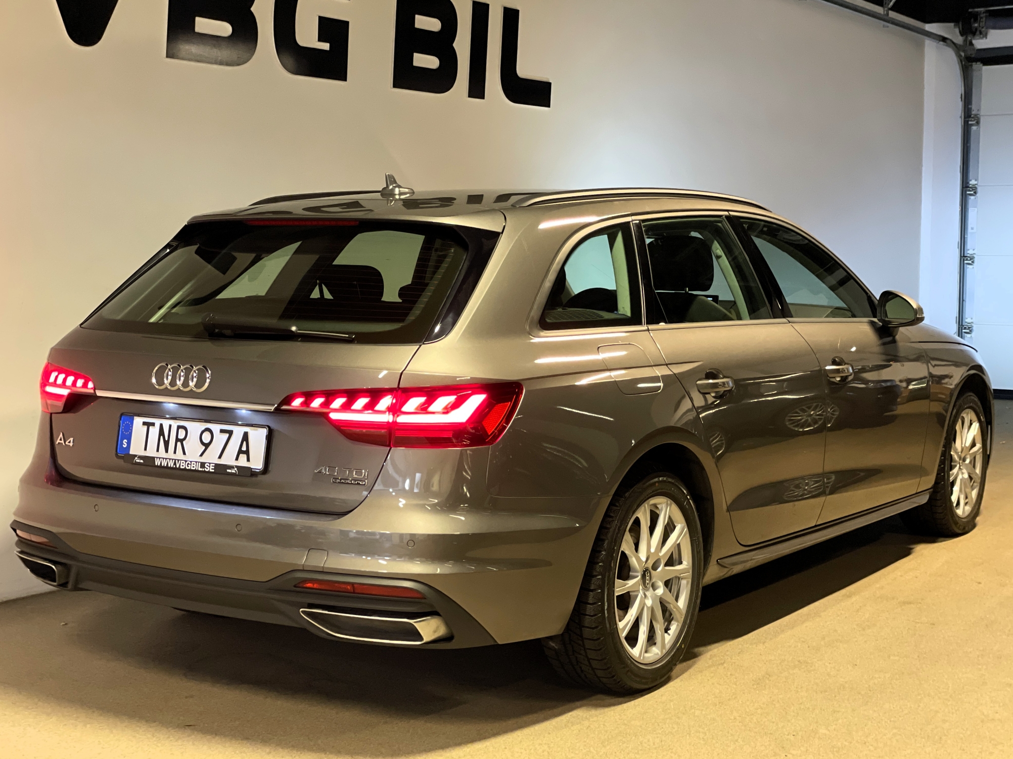 Audi A4 2020, bild 6/46