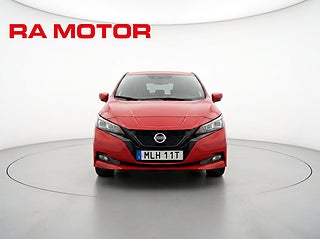 Halvkombi Nissan Leaf 6 av 23