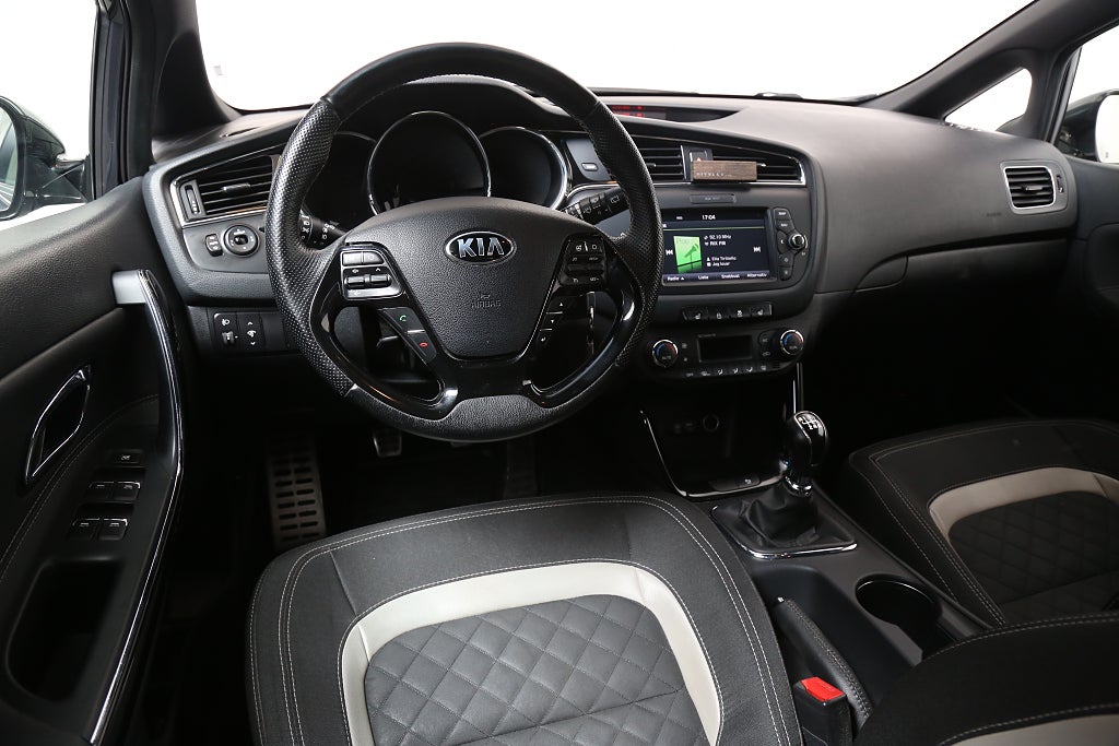 Kia Ceed 1,6 CRDi 136hk GT-Line Kombi Navi Kamera Motorv Drag 2016