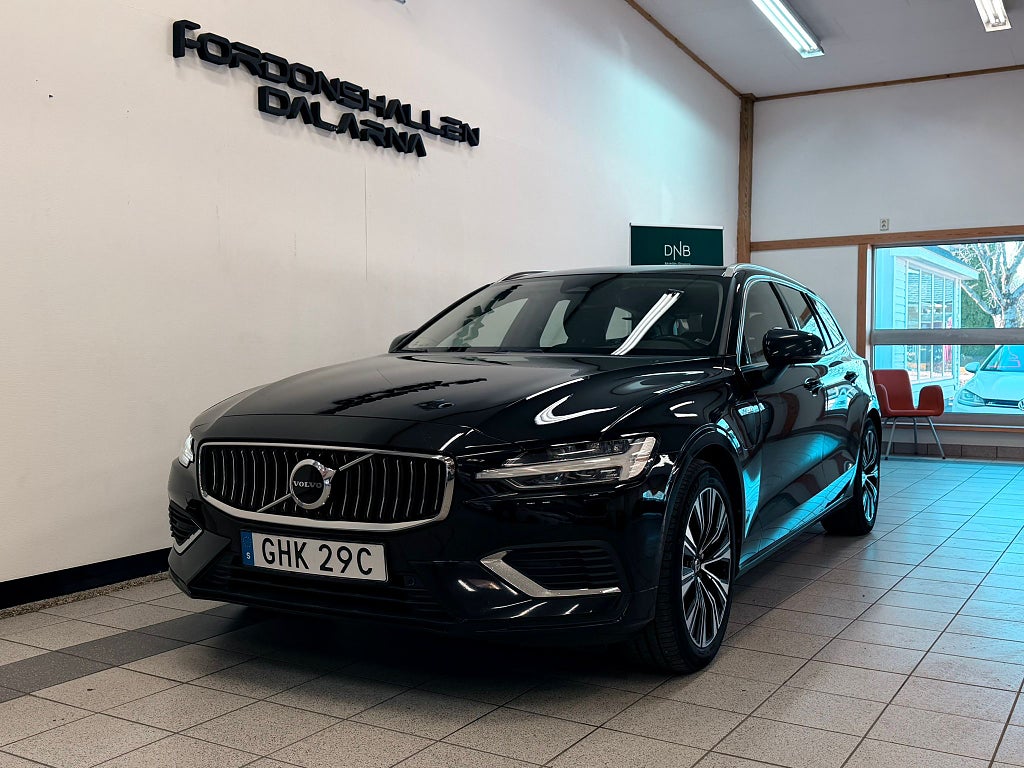 Volvo V60 Recharge T6 AWD Geartronic Dragkrok / Moms /back kamera