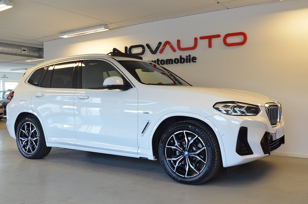 BMW X3 xDrive30e M-Sport Panorama Head-Up Drag Läder Momsbil