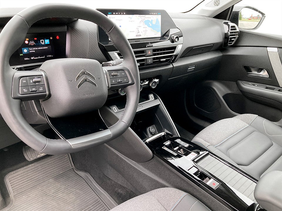 Bild på Citroën C4 Shine 1.2 PT 130hk Aut CARPLAY NAVI