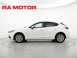 Halvkombi Mazda 3 2 av 20