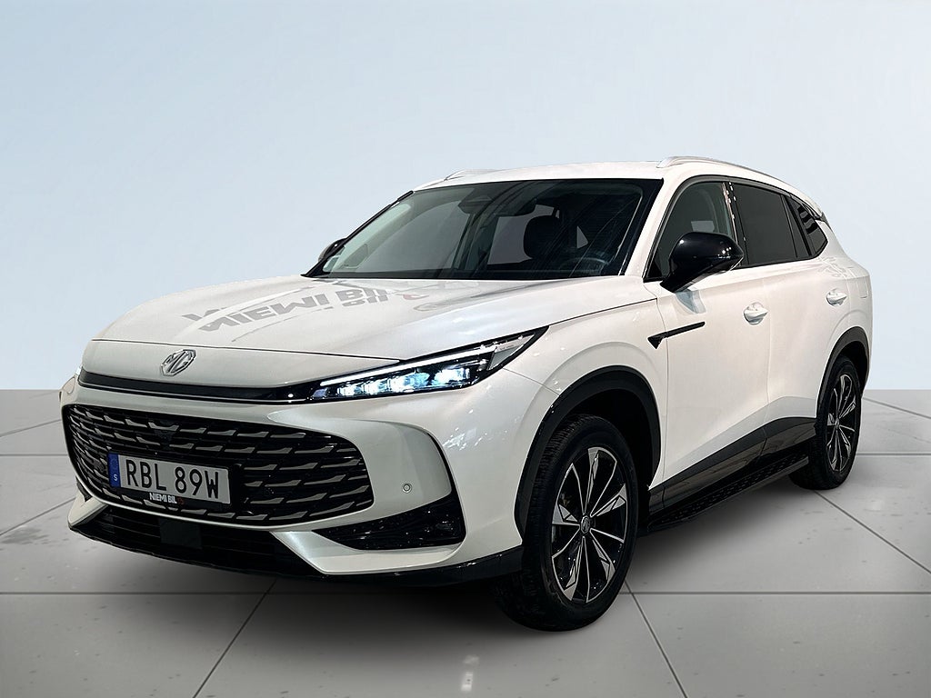 MG HS PHEV Luxury 360° GPS Pvärm Elbaklucka Skinn SoV MOMS