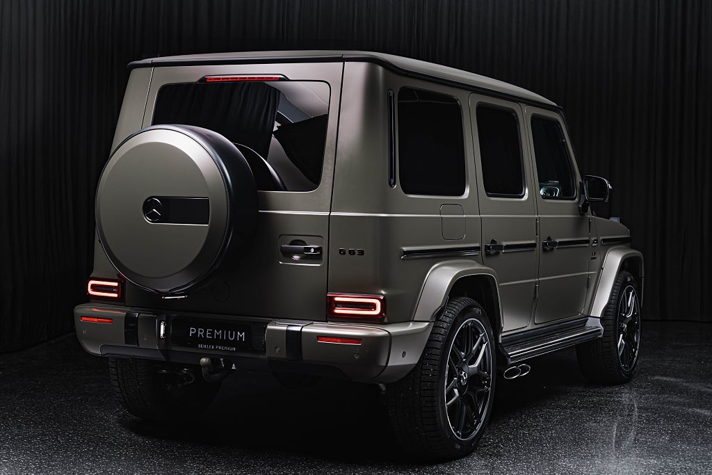 Gallery image 7 of 18