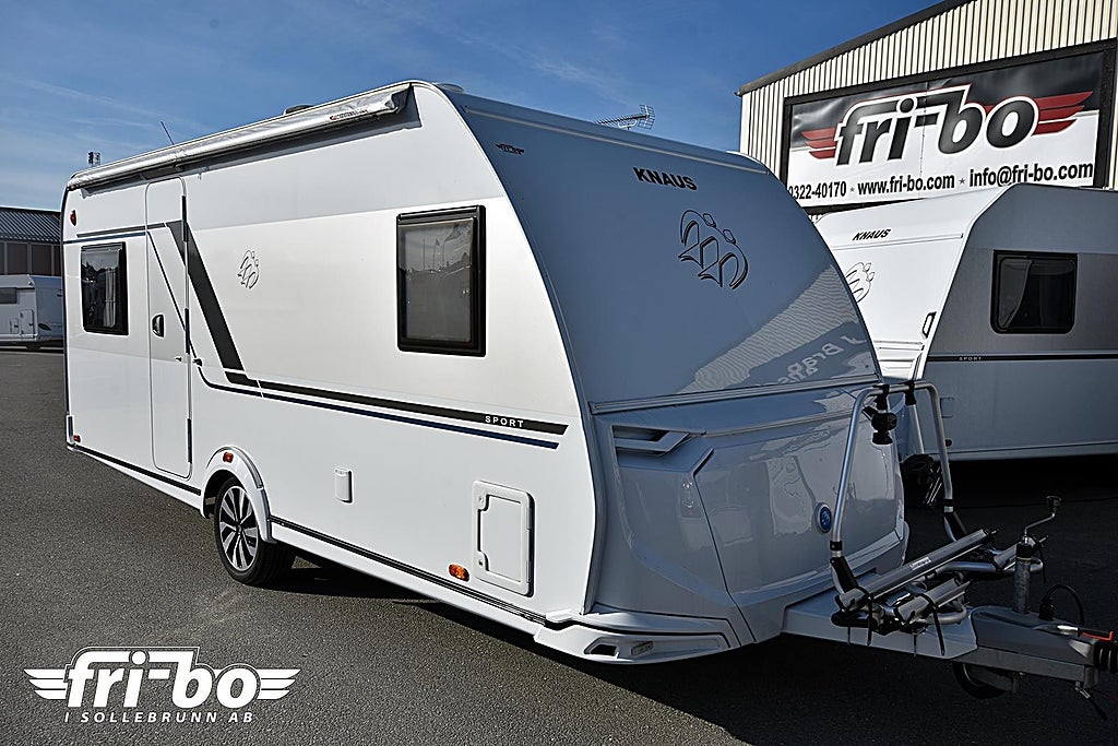 Knaus 500 FU Sport, Dubbelbädd