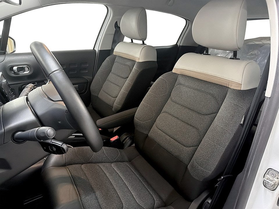 Bild på Citroën C3 Shine 1.2 PT 110hk - CARPLAY, FARTHÅLLARE