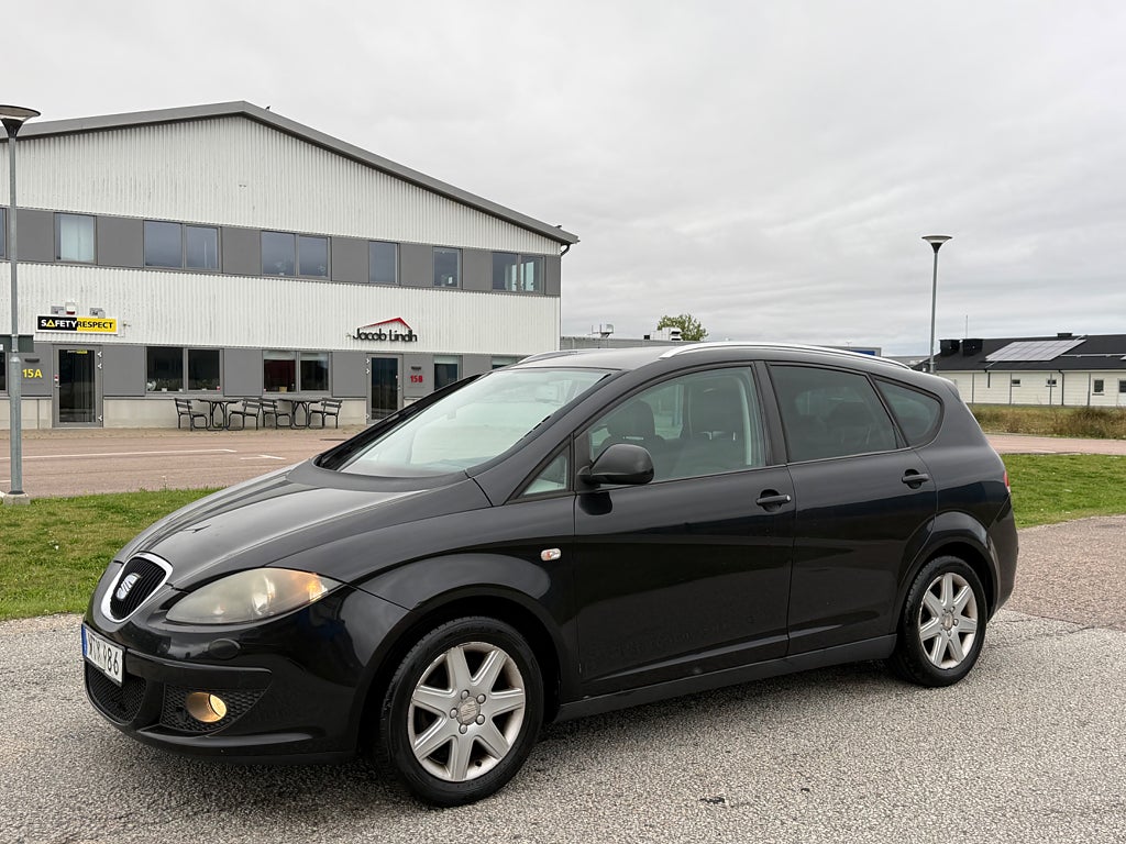 Seat Altea XL Seat Altea XL 1.6 ** 1 Brukare ** Låg mil Ny servad 
