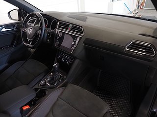 SUV Volkswagen Tiguan 9 av 23