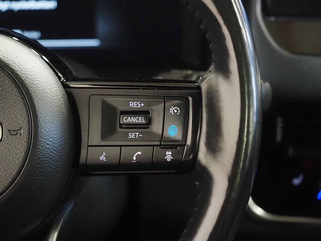 Nissan Qashqai e-POWER 190hk Tekna + Pano Skinn Drag 360° Massage Navi 2022