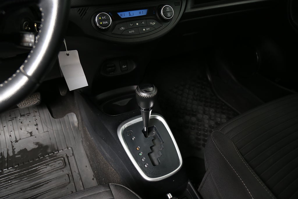 Toyota Yaris 1,5 Hybrid 101hk e-CVT Active Aut Kamera 2017
