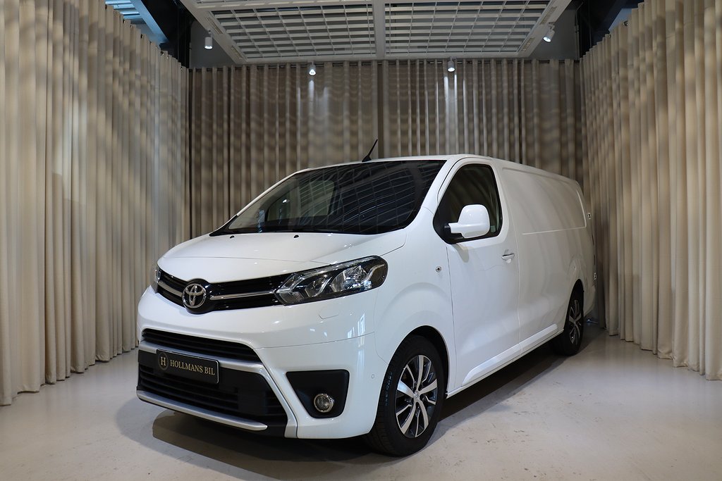 Toyota ProAce 2.0 D-4D Lång 122HK Navi Kamera Drag Värmare V-Hjul