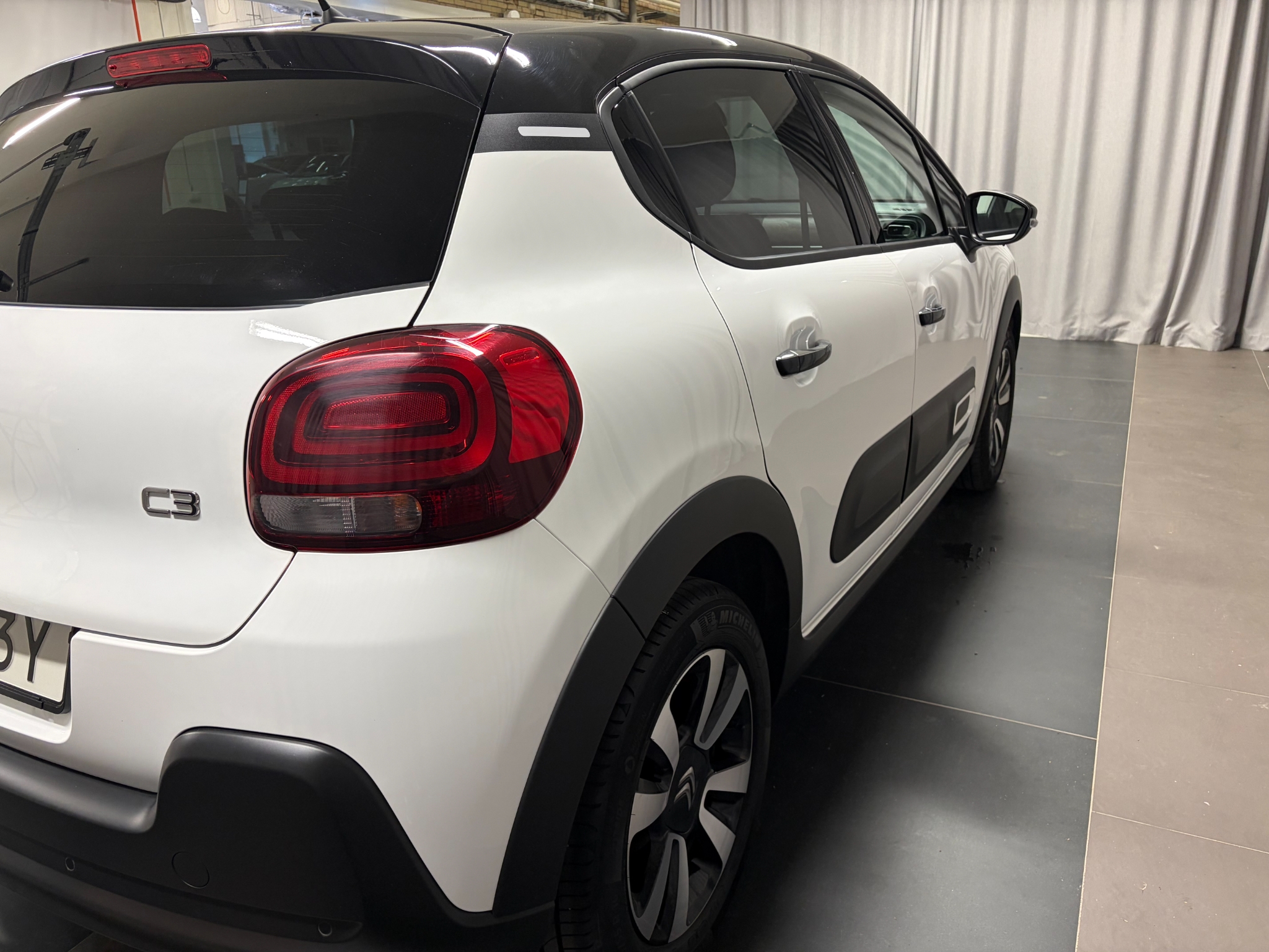 Citroen C3 Shine PureTech 82 2023, kuva 4/36