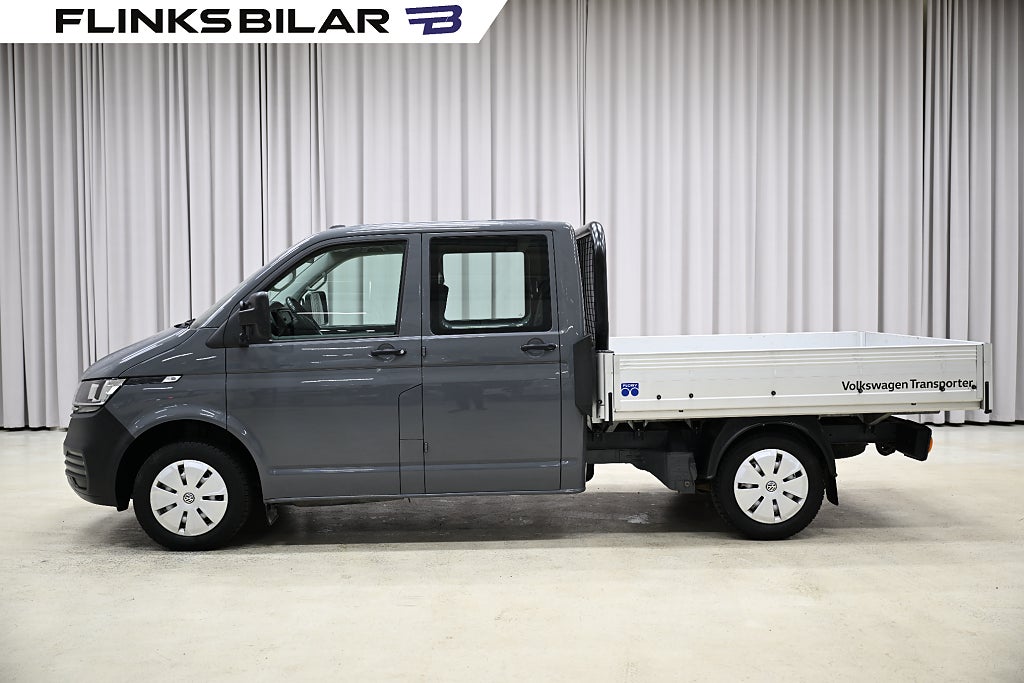Volkswagen Transporter 2.0 TDI 110HK Dubbelhytt|Flak|6-Sits|Drag|Värmare|Moms