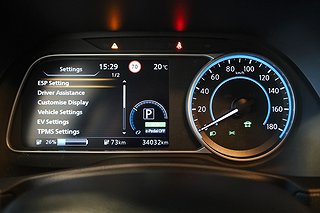 Halvkombi Nissan Leaf 18 av 22