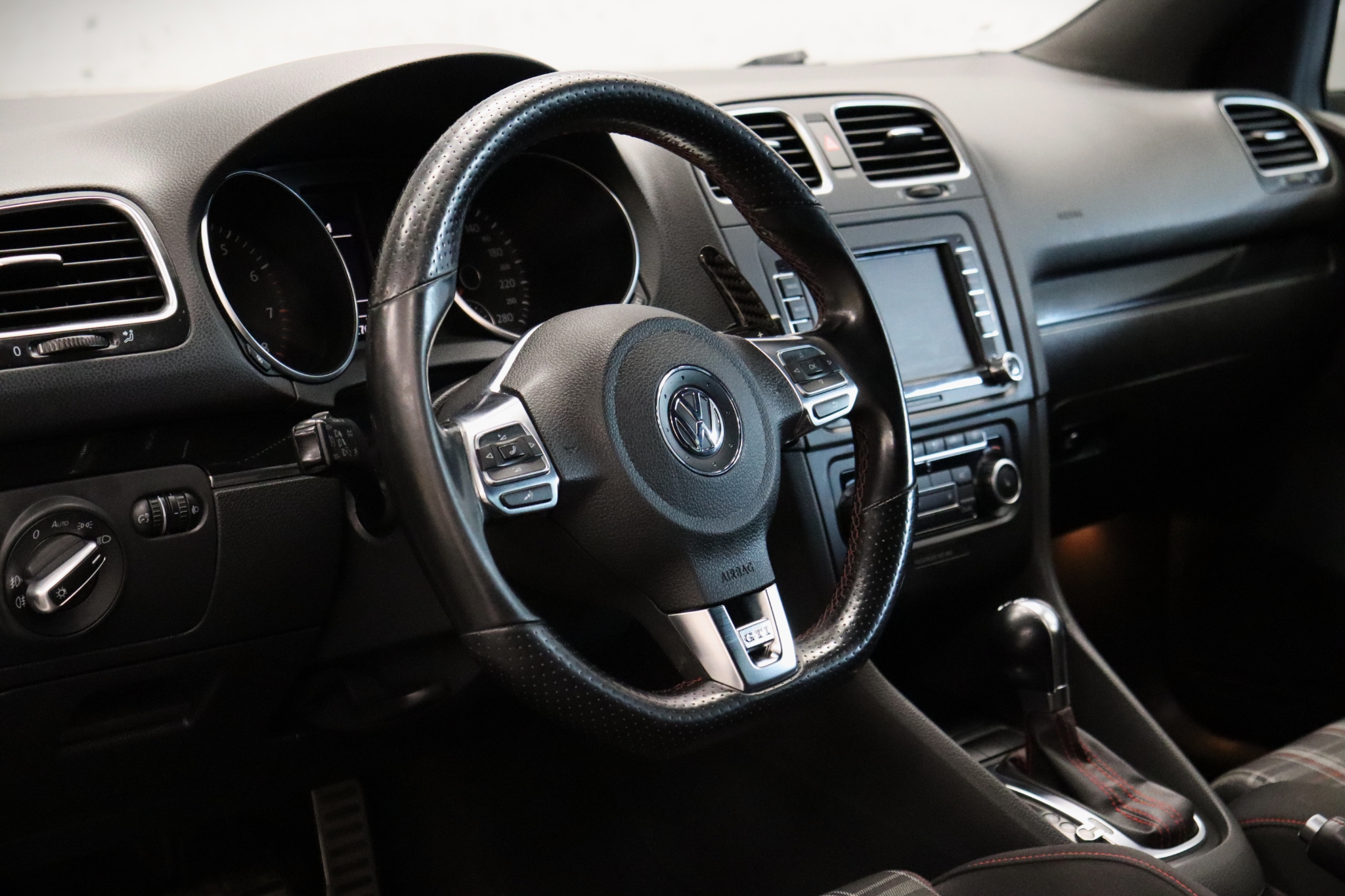 Volkswagen Golf 2.0 TSI 2010, bild 7/44