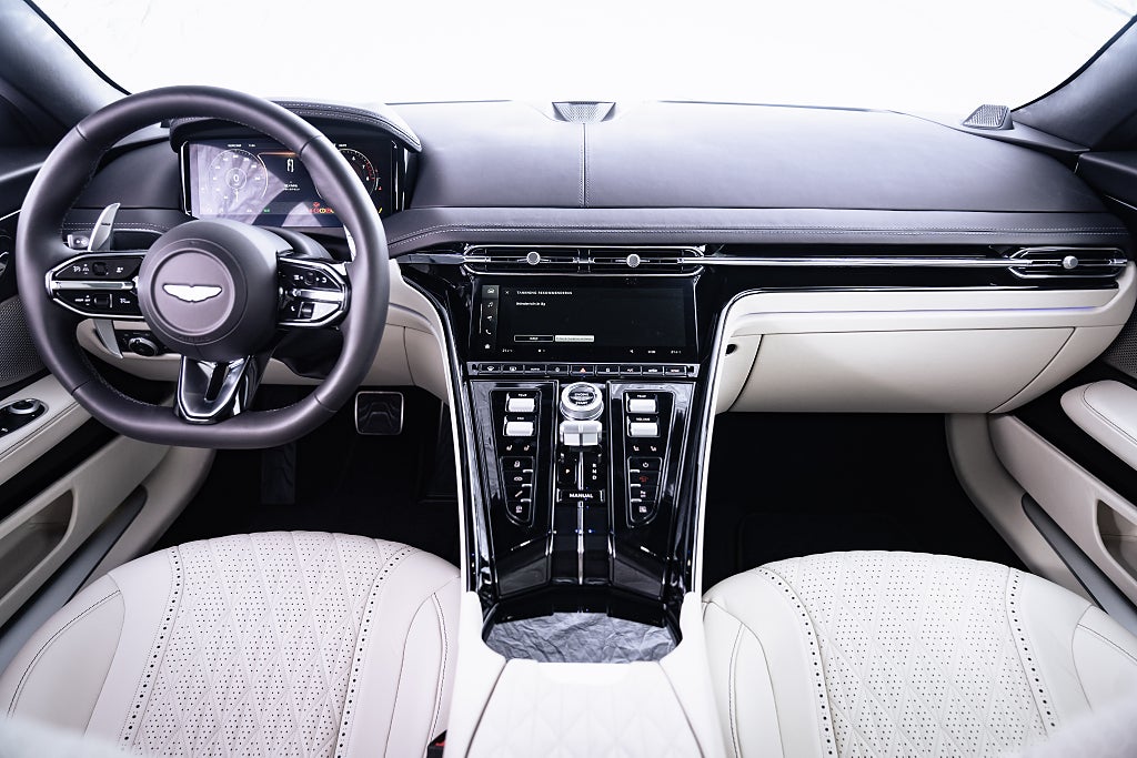 Gallery image 11 of 18