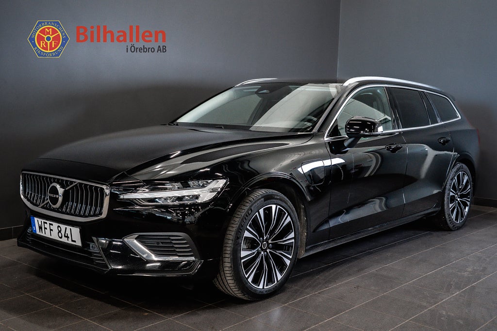 Volvo V60 Recharge T6 AWD Core Bright Kamera Navi Drag