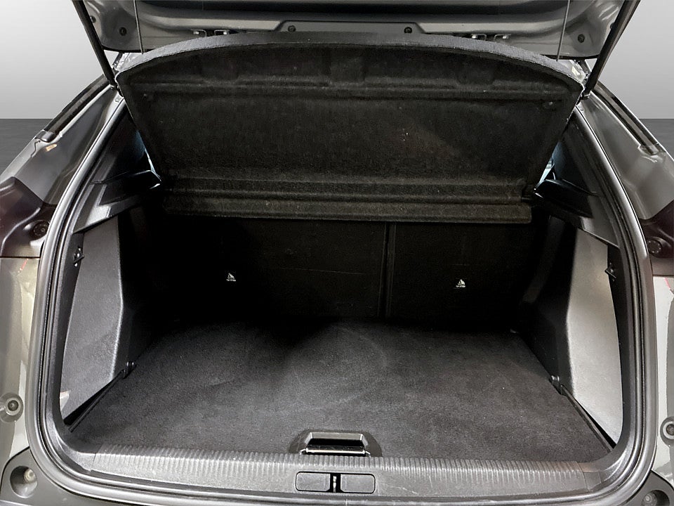 Bild på Peugeot 2008 GT 1.2 PT 130hk Aut B-KAMERA CARPLAY