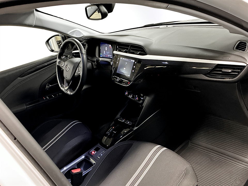 Bild på Opel Corsa-e Design & Tech 50 kWh 136hk Aut B-Kamera Carplay