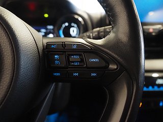 Halvkombi Toyota Yaris 20 av 21